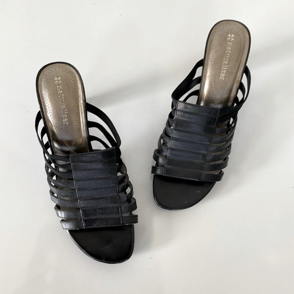 Naturalizer black heels